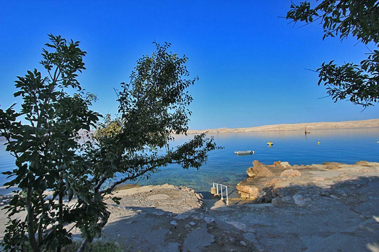 Beachfront House Ivana With Pool - Renovated 2025 Cesarica Exterior photo