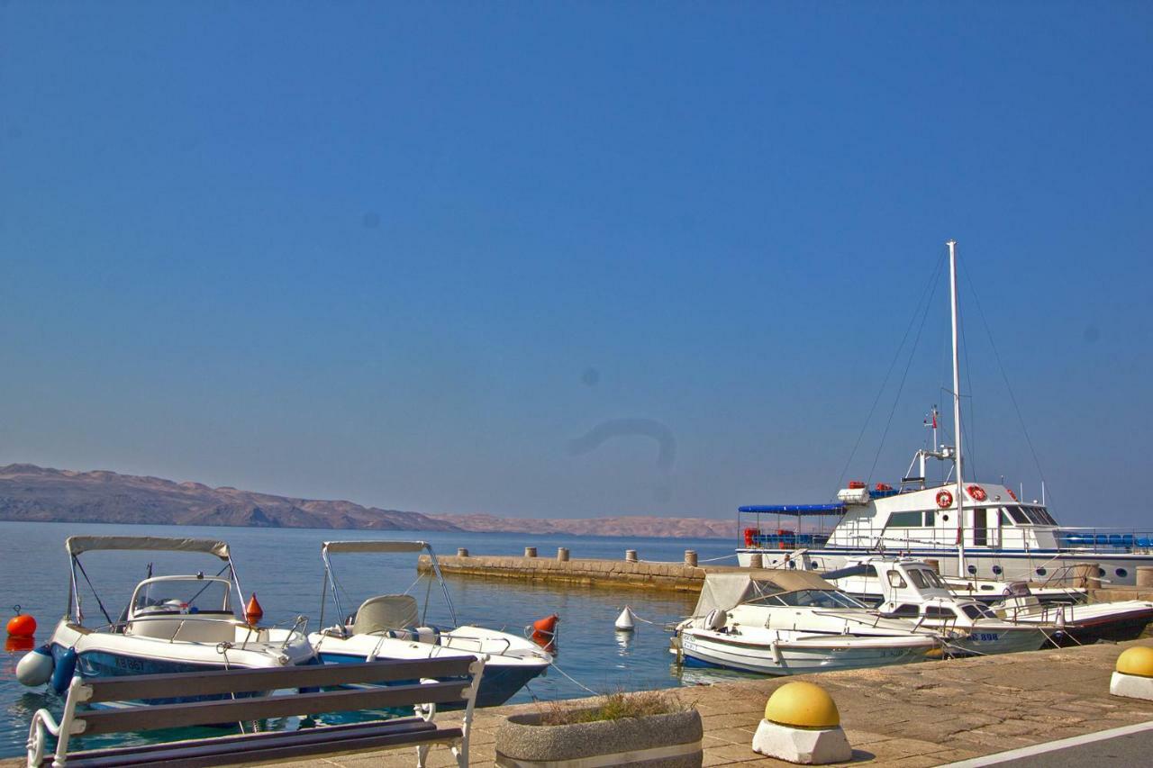 Beachfront House Ivana With Pool - Renovated 2025 Cesarica Exterior photo